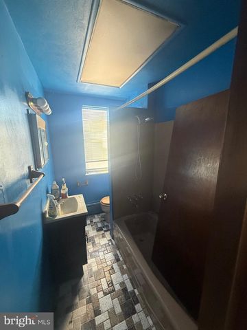 1854 TREE ST, Philadelphia, PA 19145