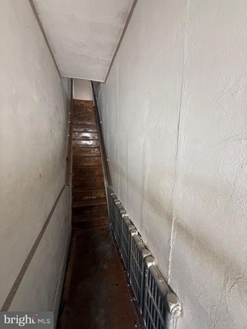 1854 TREE ST, Philadelphia, PA 19145