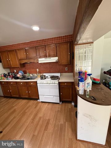 1854 TREE ST, Philadelphia, PA 19145