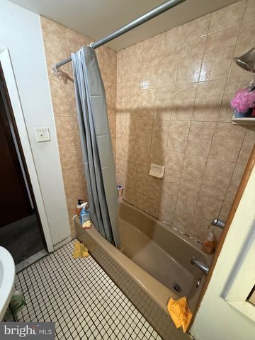 1854 TREE ST, Philadelphia, PA 19145