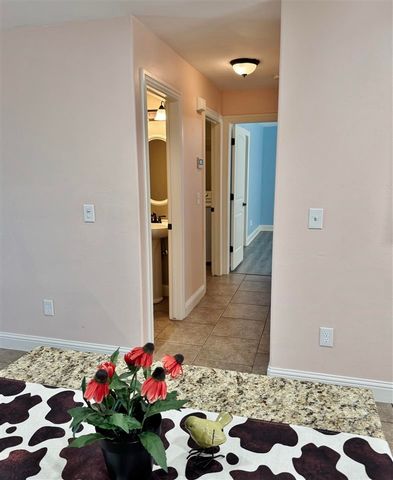 2101 SW Edinburough DR, Lawton, OK 73505