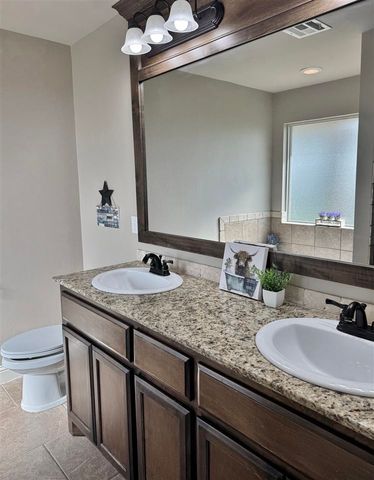 2101 SW Edinburough DR, Lawton, OK 73505