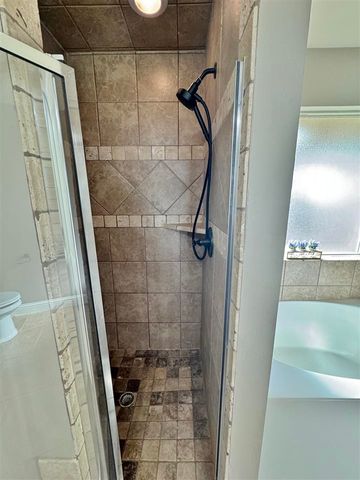 2101 SW Edinburough DR, Lawton, OK 73505