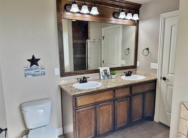 2101 SW Edinburough DR, Lawton, OK 73505