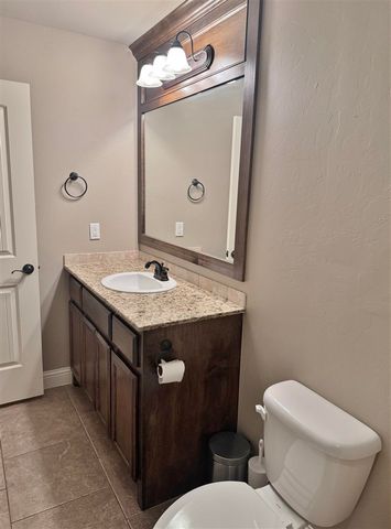 2101 SW Edinburough DR, Lawton, OK 73505