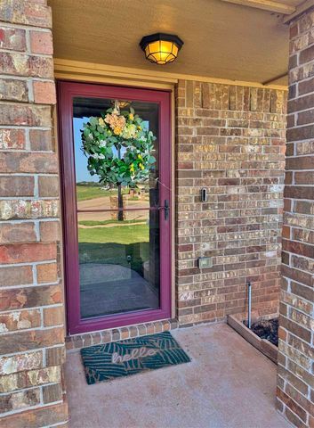 2101 SW Edinburough DR, Lawton, OK 73505