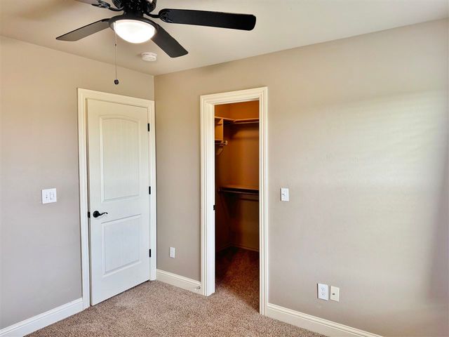 2101 SW Edinburough DR, Lawton, OK 73505