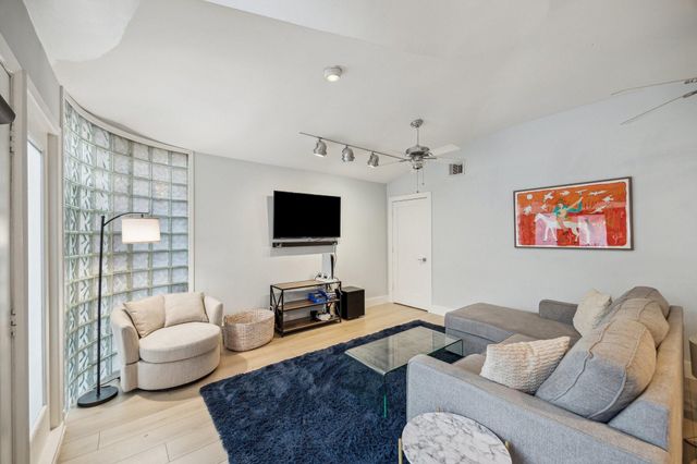 5339 Rutherglenn Drive, Houston, TX 77096