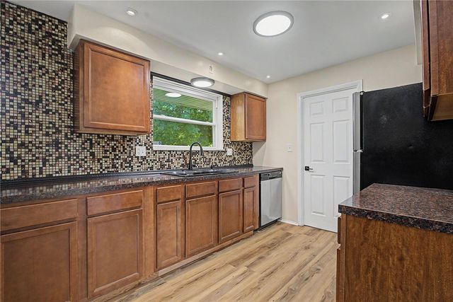 529 N Eppington Drive, Trotwood, OH 45426