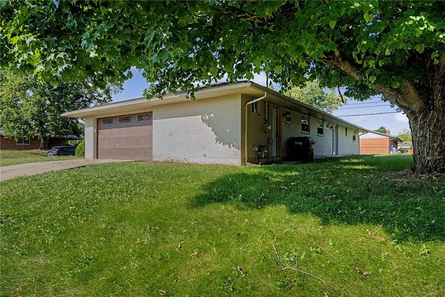 529 N Eppington Drive, Trotwood, OH 45426