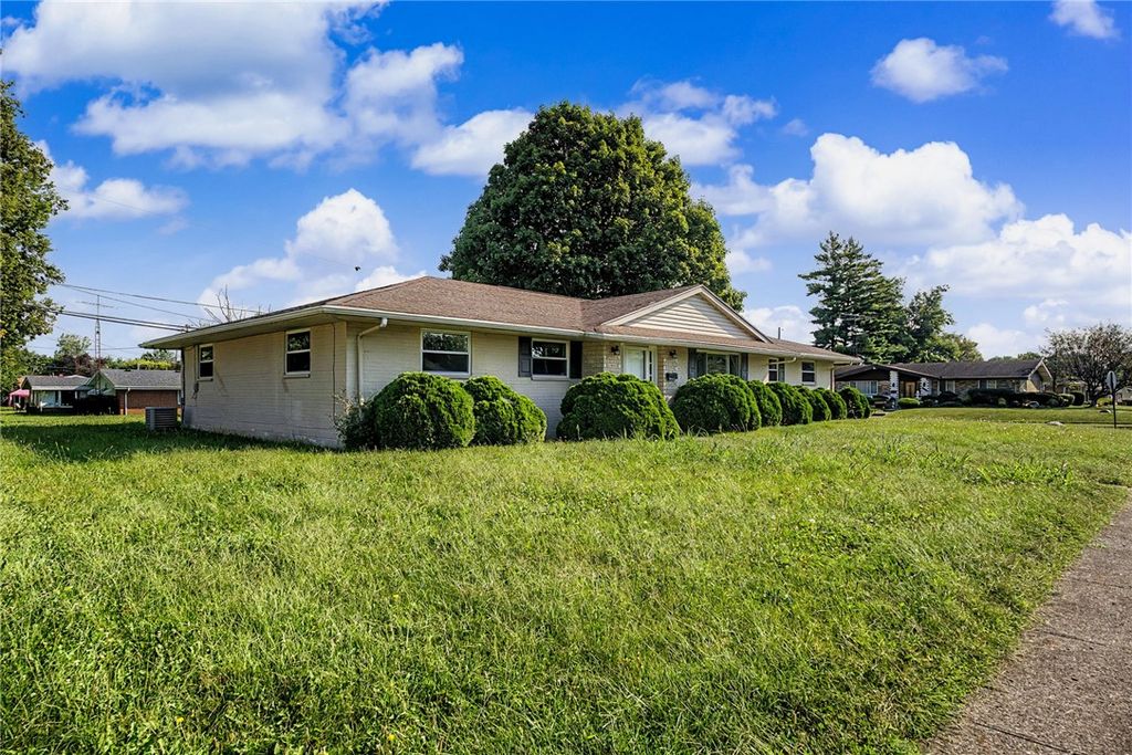 529 N Eppington Drive, Trotwood, OH 45426