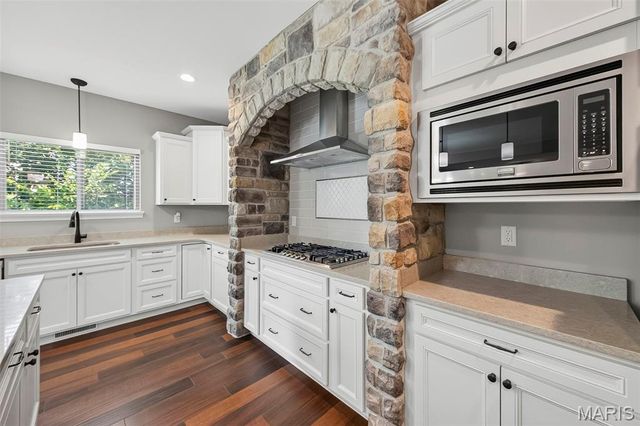 316 Chestnut Creek Circle, O'fallon, MO 63368