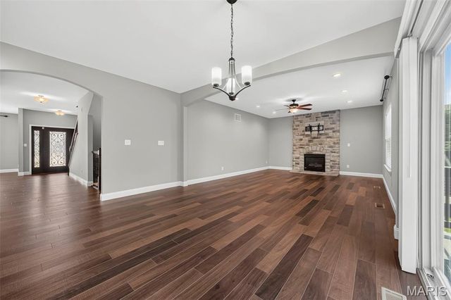 316 Chestnut Creek Circle, O'fallon, MO 63368