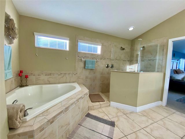 10812 ANCIENT FUTURES DRIVE, Tampa, FL 33647