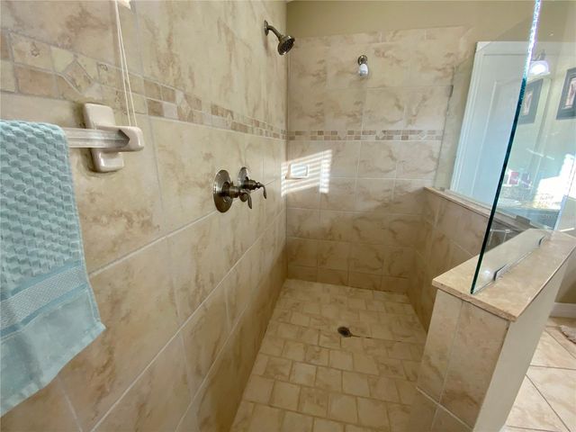 10812 ANCIENT FUTURES DRIVE, Tampa, FL 33647