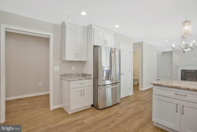 8 E POPLAR LN, Indian Head, MD 20640