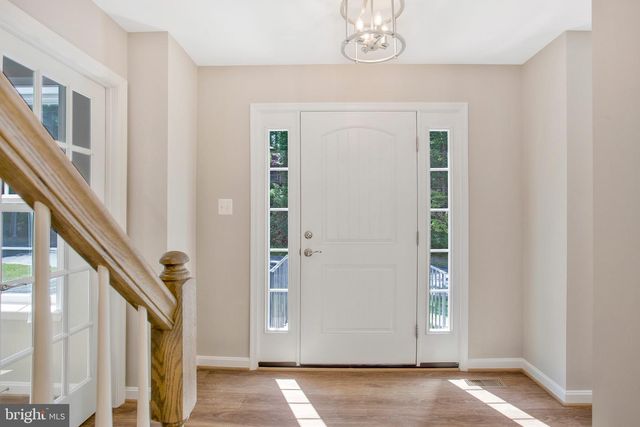 8 E POPLAR LN, Indian Head, MD 20640