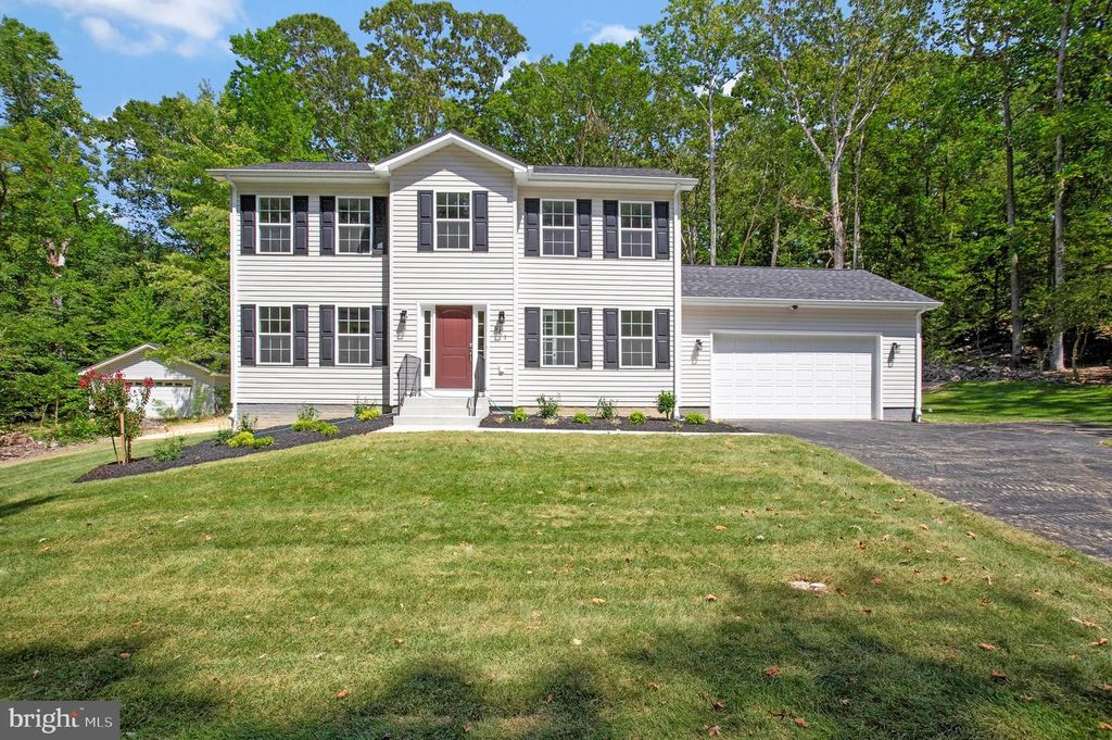 8 E POPLAR LN, Indian Head, MD 20640