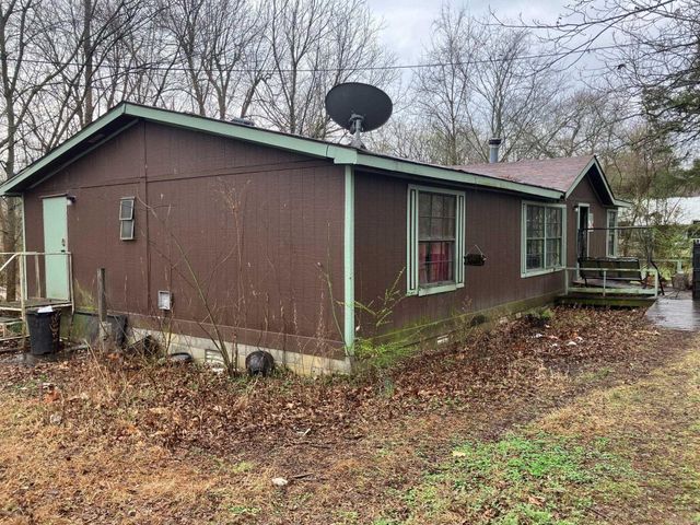 1100 3Rd St Street, Mena, AR 71953
