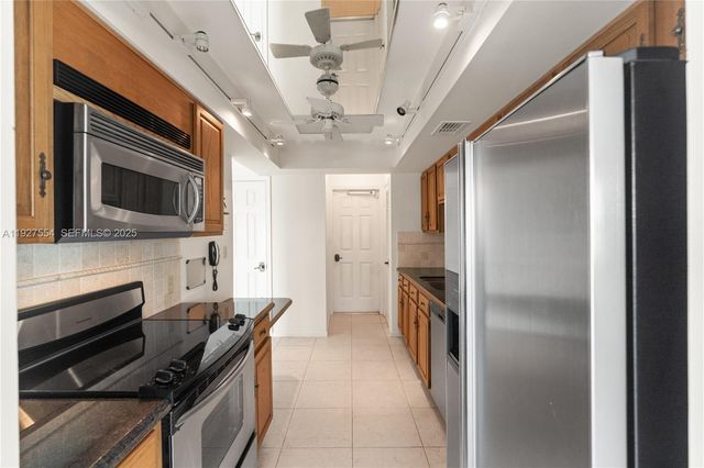 1194 Hillsboro Mile 33, Hillsboro Beach, FL 33062