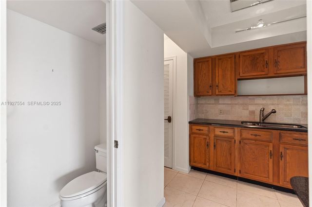 1194 Hillsboro Mile 33, Hillsboro Beach, FL 33062