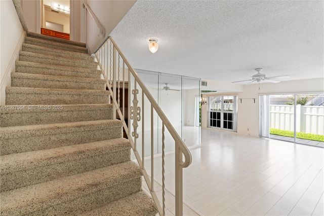 1194 Hillsboro Mile 33, Hillsboro Beach, FL 33062