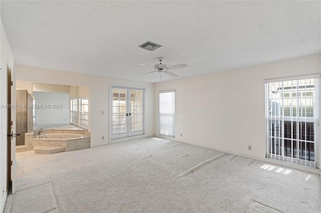 1194 Hillsboro Mile 33, Hillsboro Beach, FL 33062