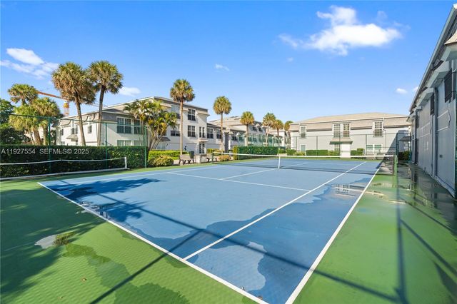 1194 Hillsboro Mile 33, Hillsboro Beach, FL 33062