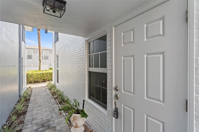 1194 Hillsboro Mile 33, Hillsboro Beach, FL 33062