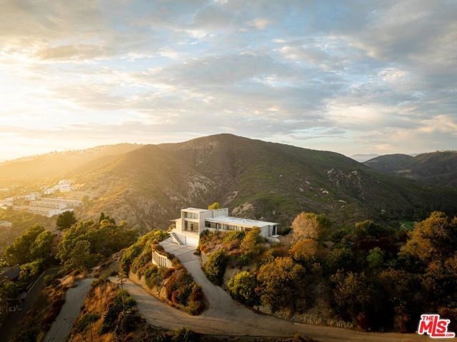 31172 Ceanothus Drive, Laguna Beach, CA 92651
