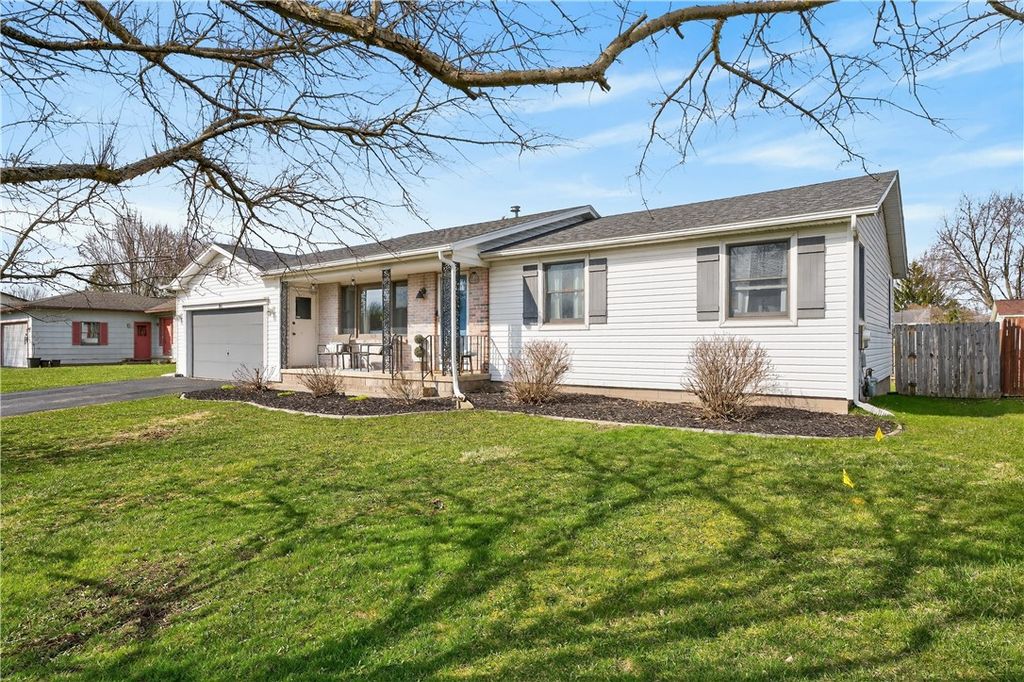 91 Emerald Point, Chili, NY 14624