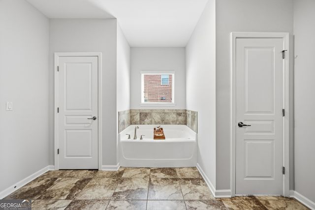 5950 Somersby Circle, Alpharetta, GA 30005