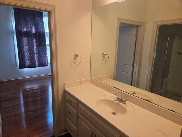 6095 Westwood Court, Parkville, MO 64152