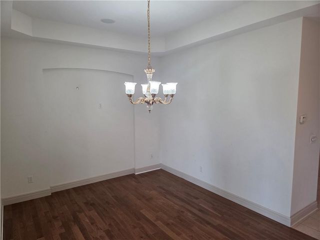 6095 Westwood Court, Parkville, MO 64152