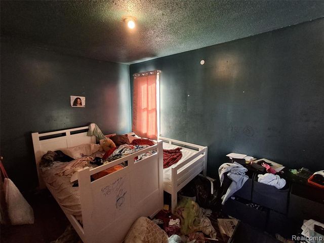 8575 Sussex Street, Detroit, MI 48228