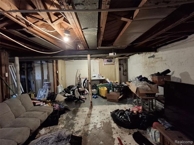 8575 Sussex Street, Detroit, MI 48228