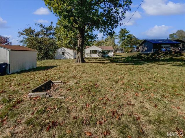 120 Birchwood Drive, Ballwin, MO 63011