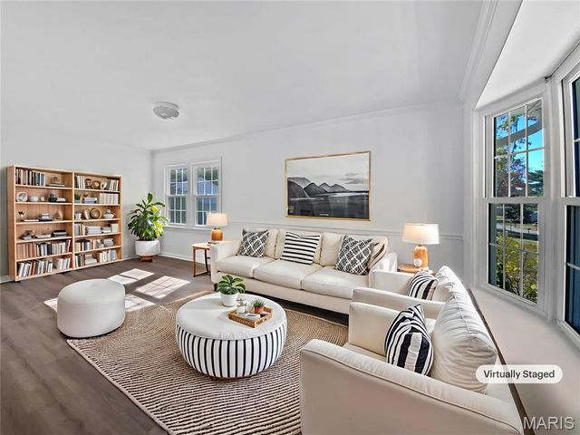 120 Birchwood Drive, Ballwin, MO 63011