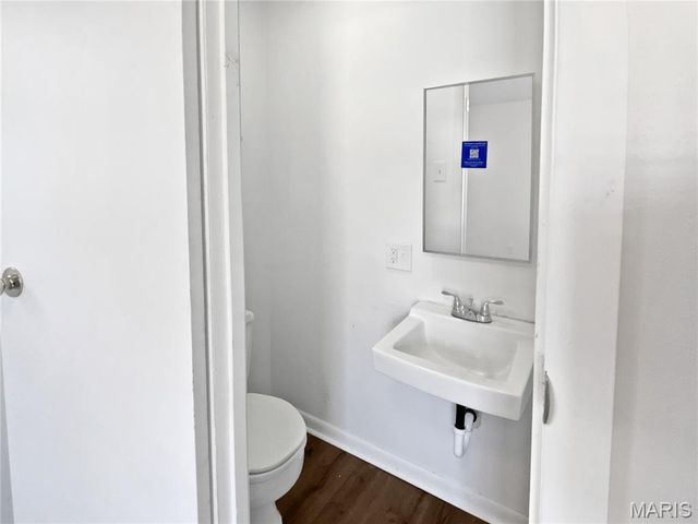 120 Birchwood Drive, Ballwin, MO 63011