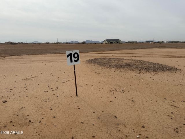 10655 W LAZY ACRES Drive 19, Casa Grande, AZ 85193