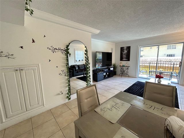 8500 SW 109th Avenue 6-220, Miami, FL 33173