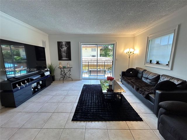 8500 SW 109th Avenue 6-220, Miami, FL 33173