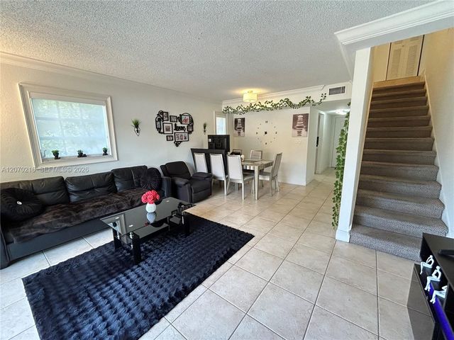 8500 SW 109th Avenue 6-220, Miami, FL 33173