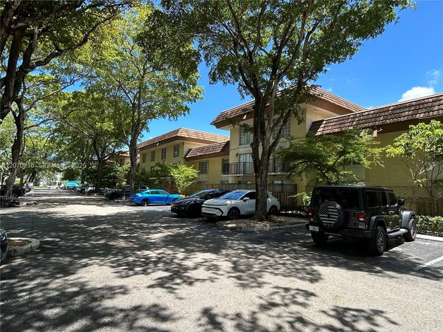 8500 SW 109th Avenue 6-220, Miami, FL 33173