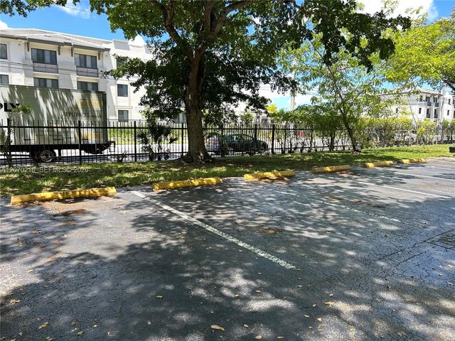 8500 SW 109th Avenue 6-220, Miami, FL 33173