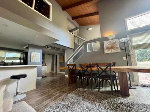 2518 N Tustin Avenue E, Santa Ana, CA 92705