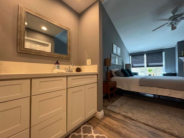 2518 N Tustin Avenue E, Santa Ana, CA 92705