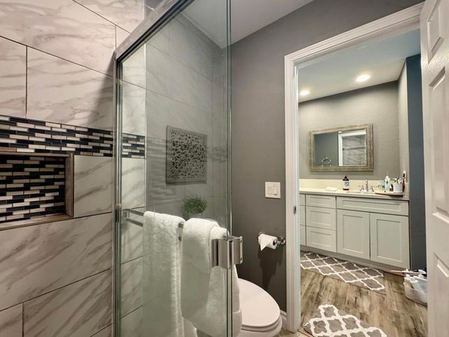 2518 N Tustin Avenue E, Santa Ana, CA 92705