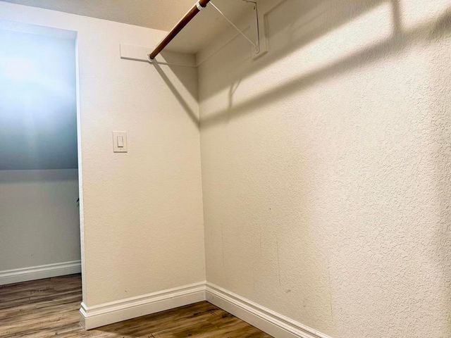 2518 N Tustin Avenue E, Santa Ana, CA 92705