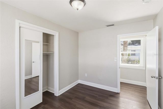 1517 W RIVER SHORE WAY, Tampa, FL 33603